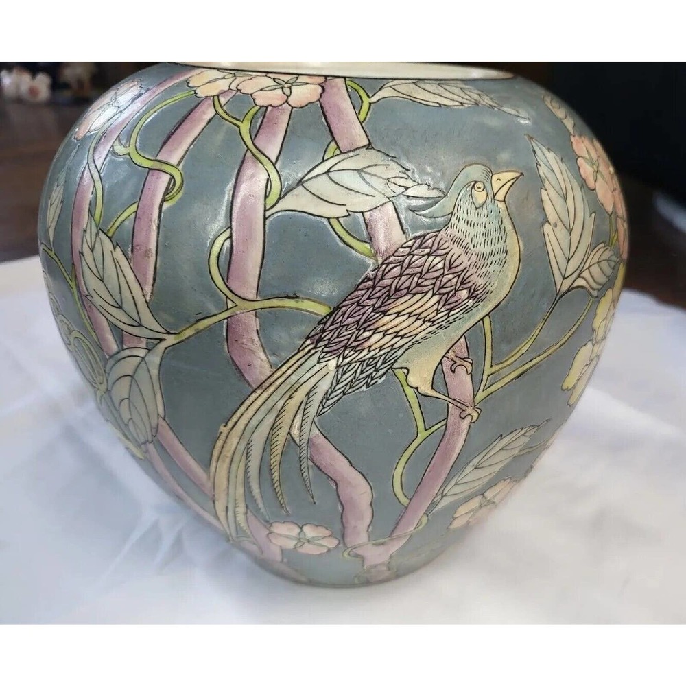 Vintage Engraved Floral Macau Porcelain Jar/Vase "7in Height x 8in Wide"